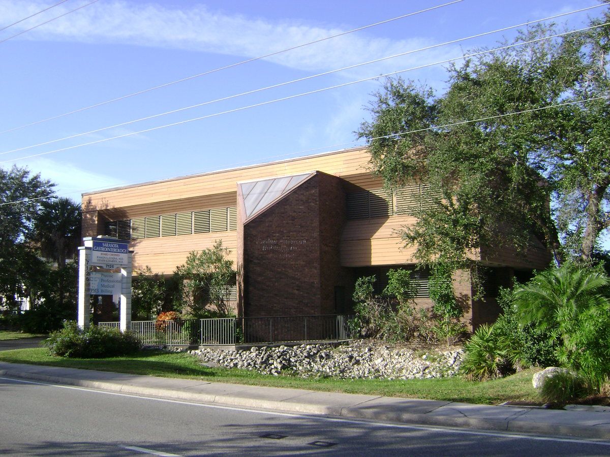 BRAND NEW, TURNKEY, GROUND FLOOR MEDICAL SUITE!: 7126 Beneva Rd, Sarasota, FL 34238
